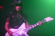 dumdumgirls_houseofvans_4